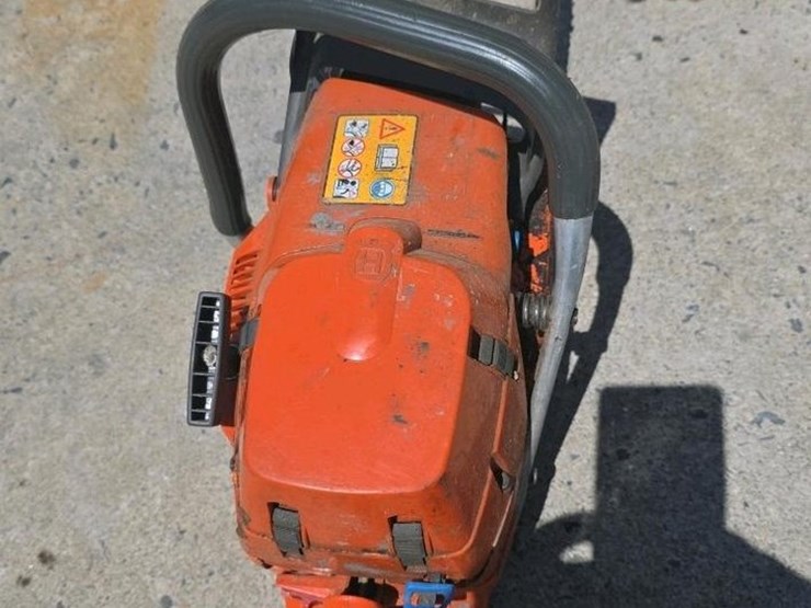 #102-•-husqvarna-390-xp-chainsaw-image-2