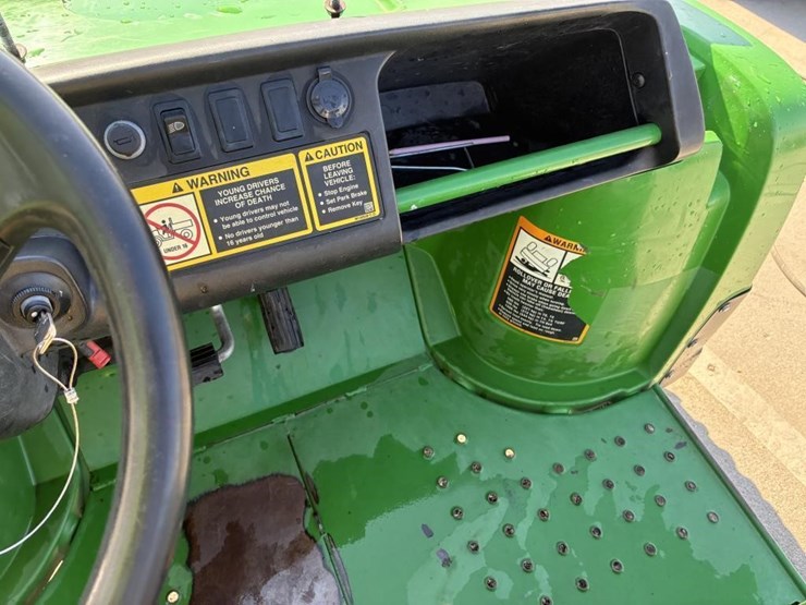 2019-john-deere-gator-image-20