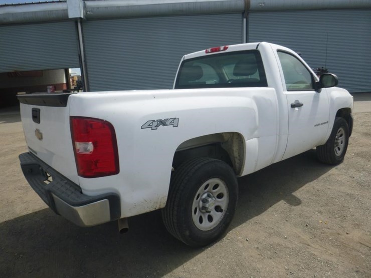 2008-chevrolet-1500-image-3