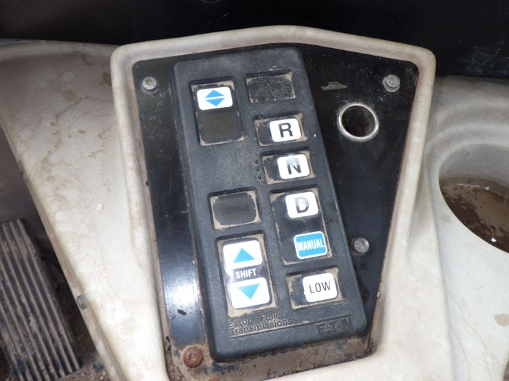 2006-international-9200i-image-17