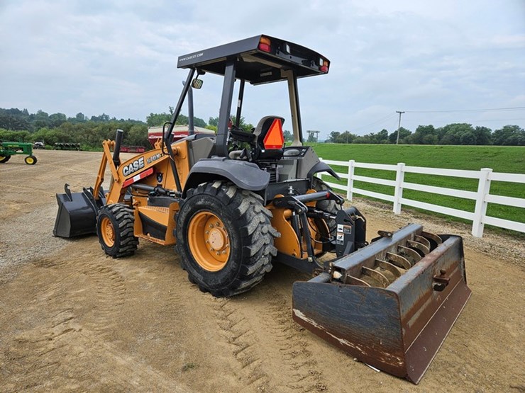 #27-•-case-570d-tractor/loader/scraper-image-3