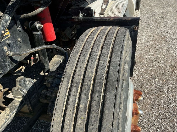1996-kenworth-t800-image-31