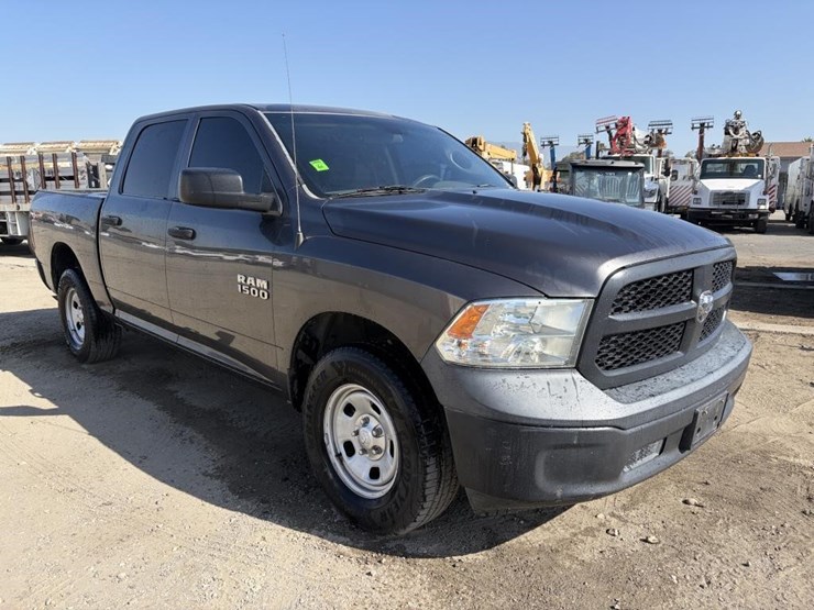 2016-dodge-ram-1500-image-2