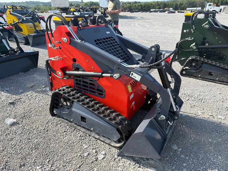 #38-•-new-zjg-zj-380-mini-skid-loader-image-2