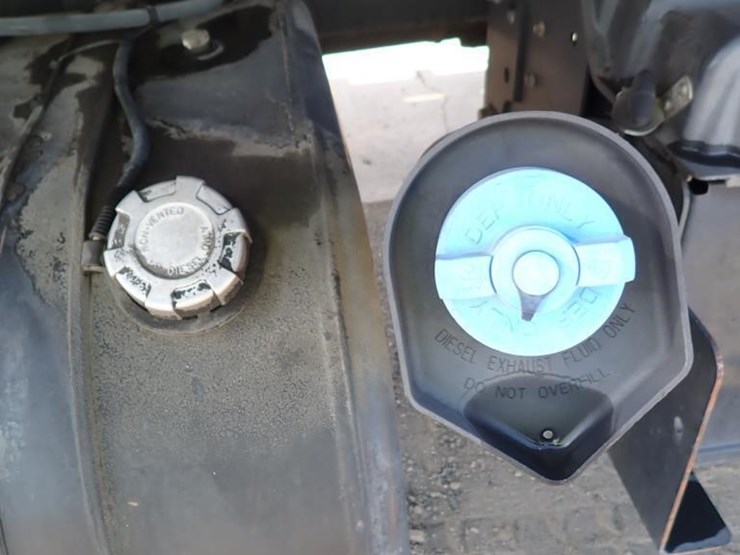 2013-ford-f650-image-11