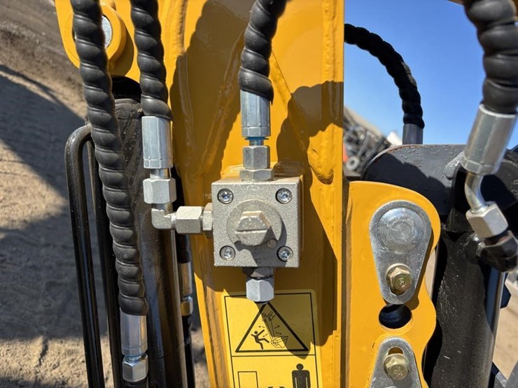 2026-me20-hydraulic-excavator-image-9