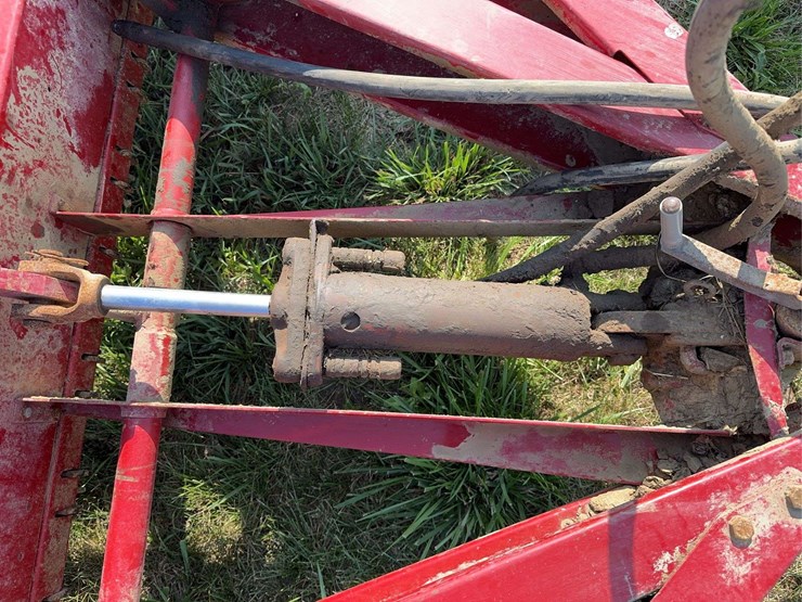 case-ih-5100-image-15