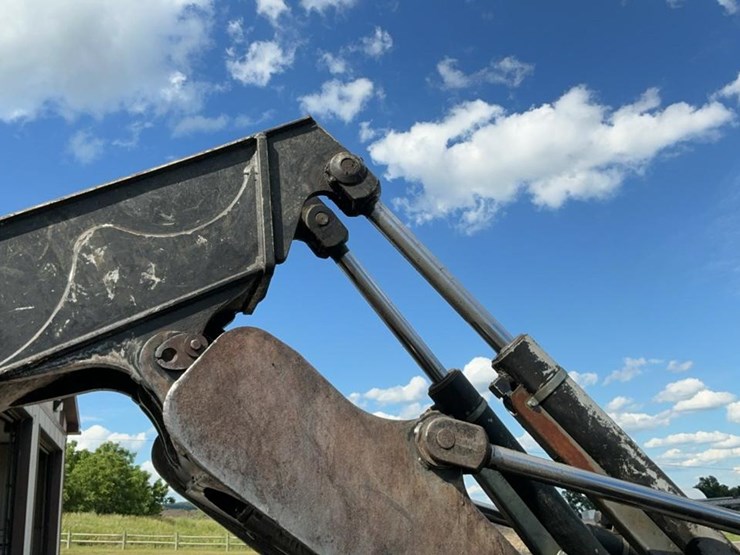 2012-deere-848h-image-63