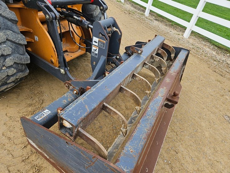 #27-•-case-570d-tractor/loader/scraper-image-17
