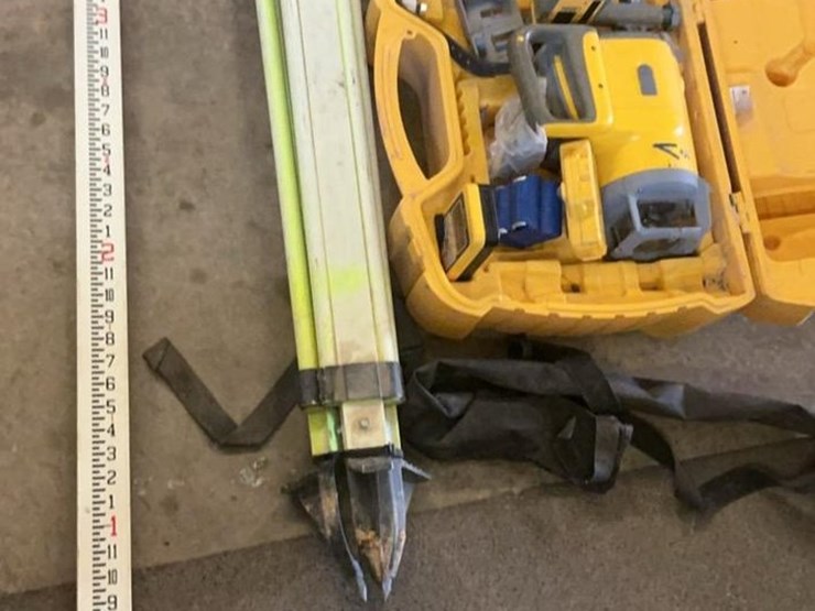 #518-•-trimble-laser-leveling-system-image-18