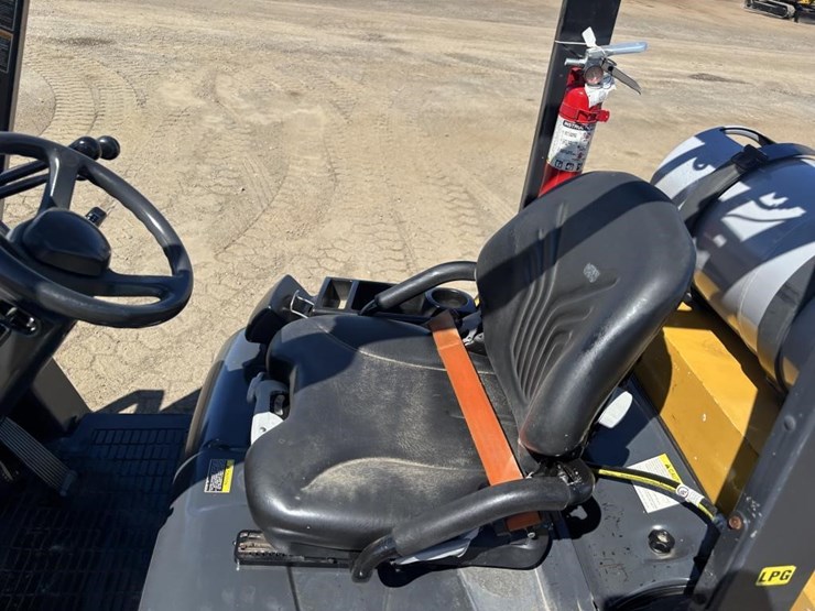 2020-caterpillar-2c6000-image-17