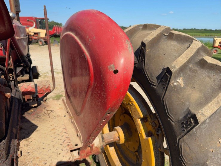 massey-harris-444-image-23