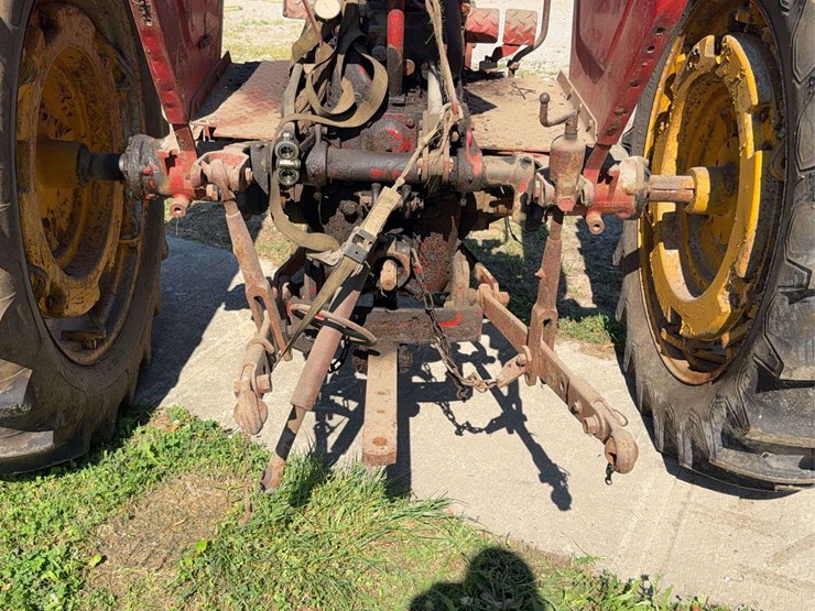 massey-harris-444-image-11