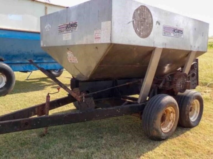 adams-ground-driven-fertilzer-spreader-image-1