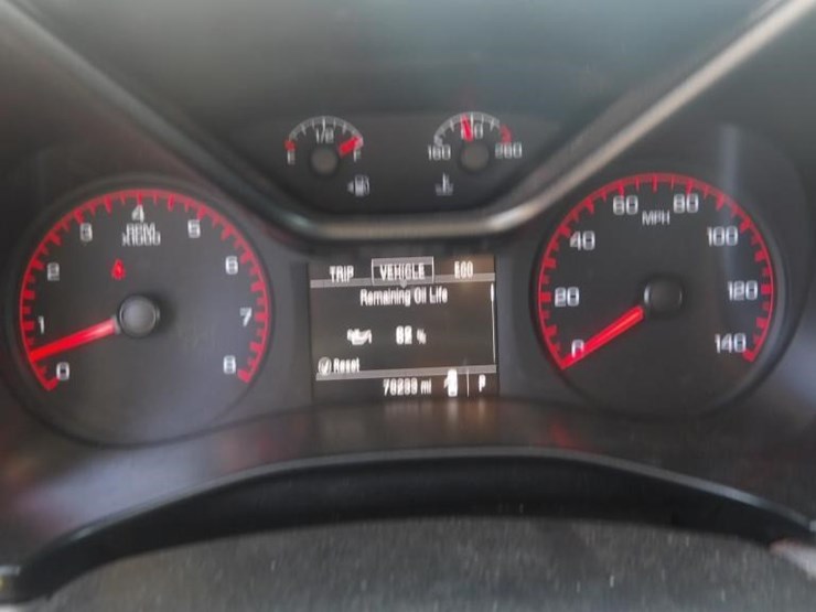 2016-gmc-canyon-image-17