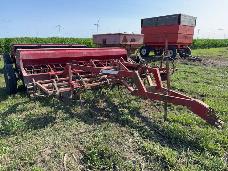 case-ih-5300-image-3