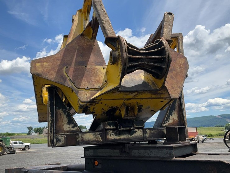 2015-deere-437d-image-70