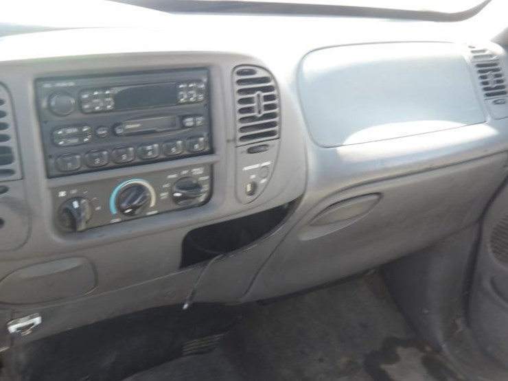 2002-ford-f150-image-17