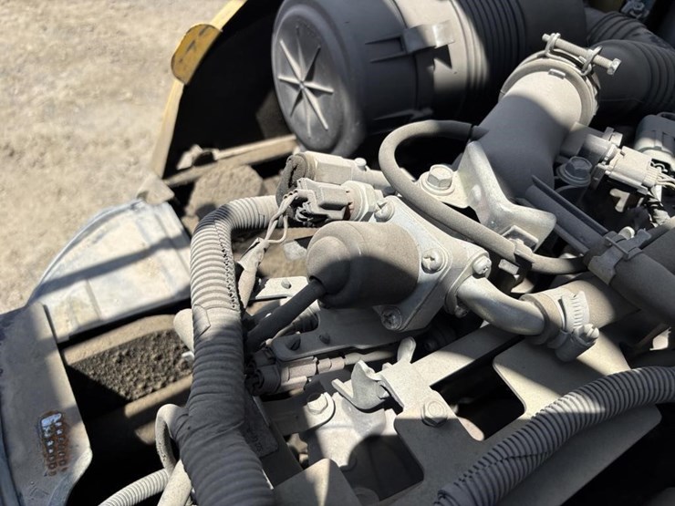 2016-caterpillar-2c6000-image-34