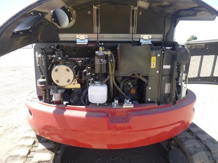 2024-takeuchi-tb257fr-image-18