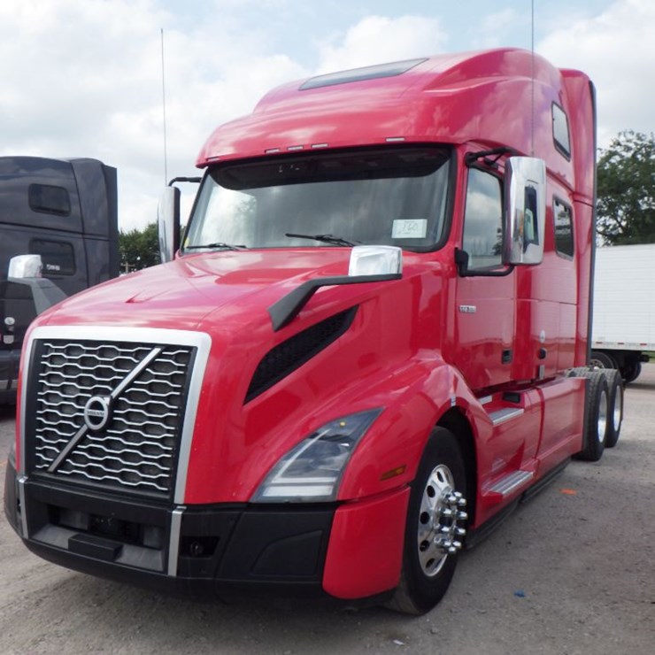2024 VOLVO VNL860