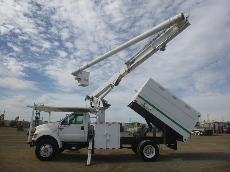 2003-ford-f750-image-17