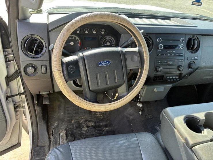 2016-ford-f350-image-13