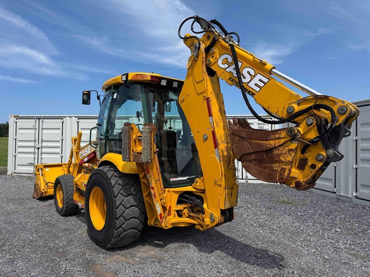 2021-case-580sn-wt-image-3