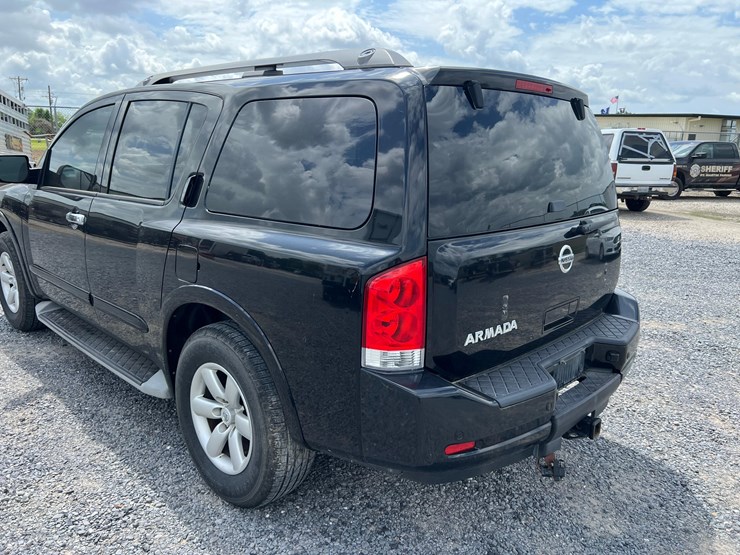 nissan-armada-image-8
