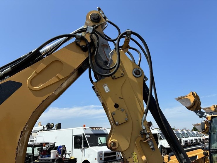 2007-caterpillar-430e-image-18