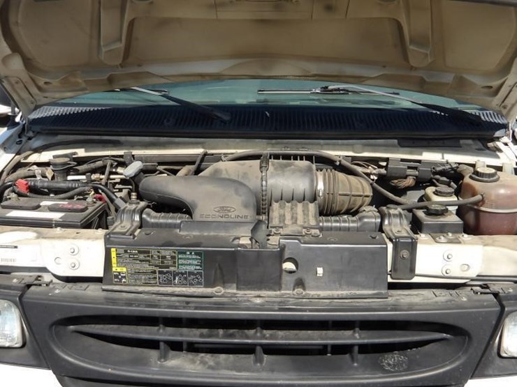2002-ford-e350-image-9