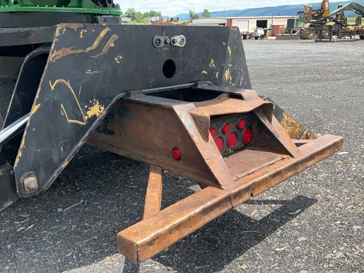 2015-deere-437d-image-85