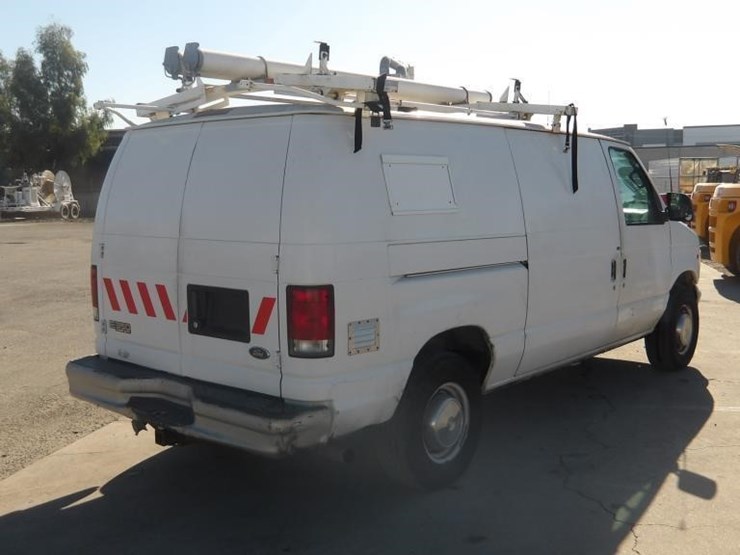 2001-ford-e350-sd-image-3