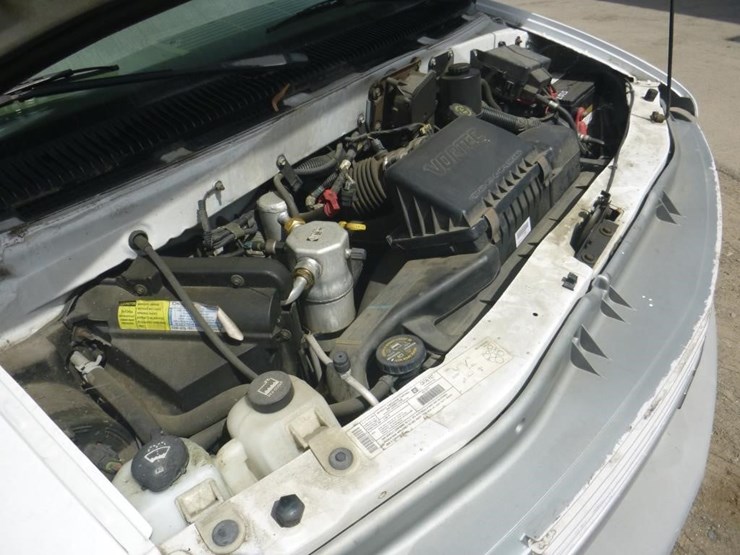 2002-gmc-safari-image-10