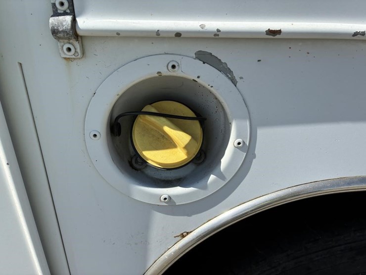 2011-ford-f350-image-6