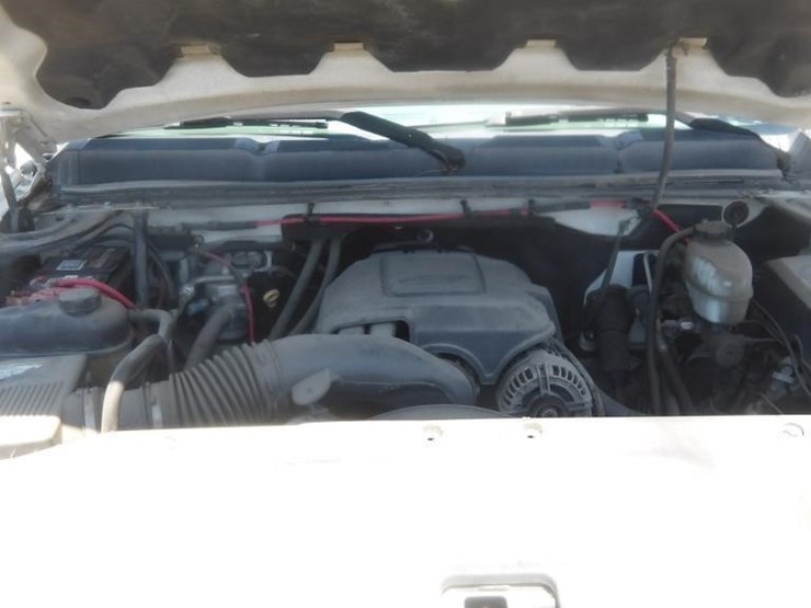 2008-chevrolet-silverado-2500-image-11