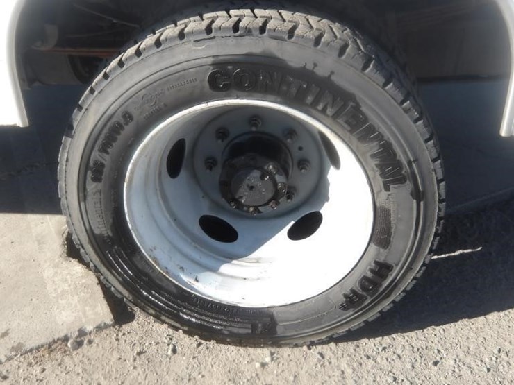 2003-ford-f550-image-9
