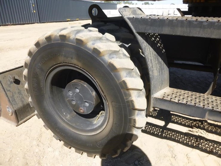 2005-caterpillar-m318c-image-35