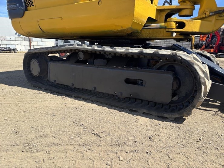 komatsu-pc20-7e-image-21