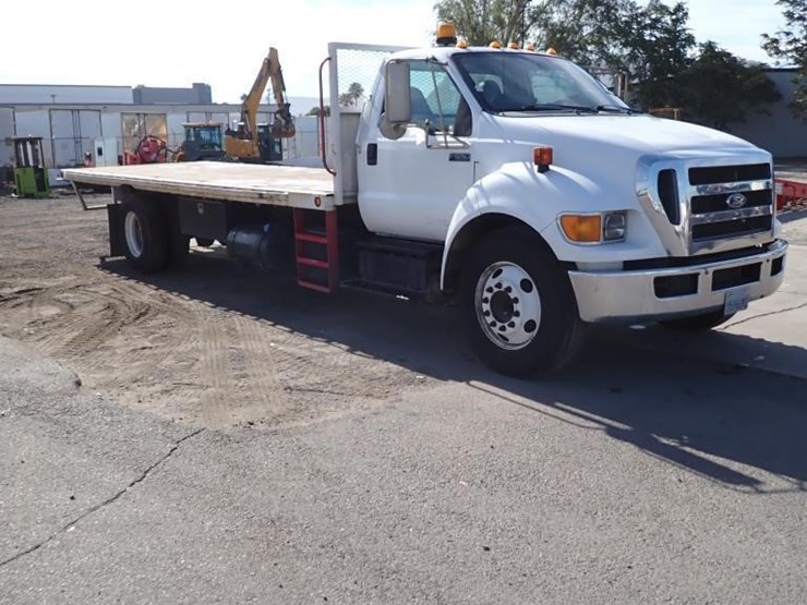 2013-ford-f650-image-2
