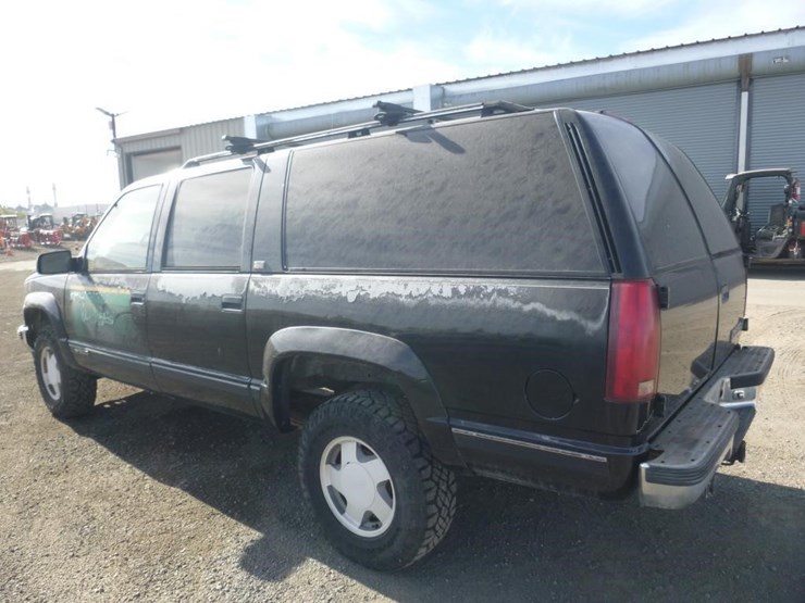 1994-chevrolet-suburban-image-4