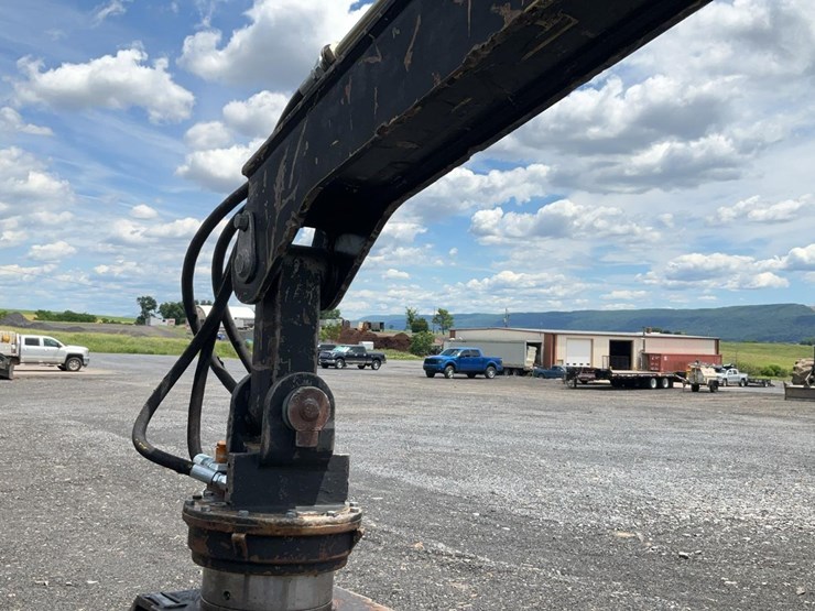2015-deere-437d-image-63