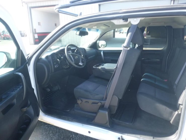 2019-chevrolet-1500-image-5