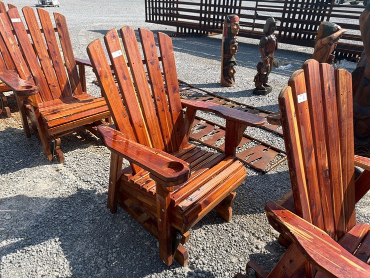 #77-•-amish-cedar-glider-chair-image-1