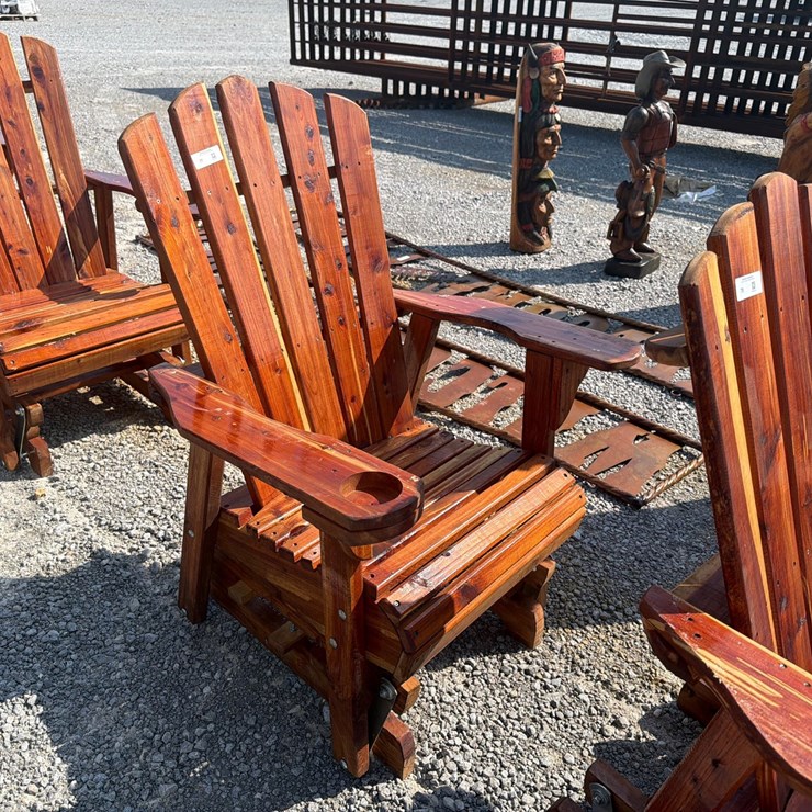 #77 • AMISH CEDAR GLIDER CHAIR
