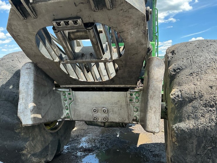 2019-deere-848l-image-62