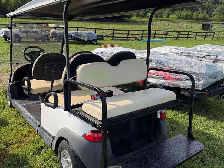 club-car-precedent-6-seater-golf-cart-*new-batteries*-image-8