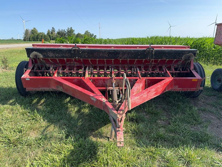 case-ih-5100-image-1