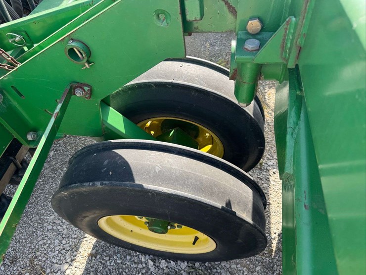 2002-john-deere-455-image-27