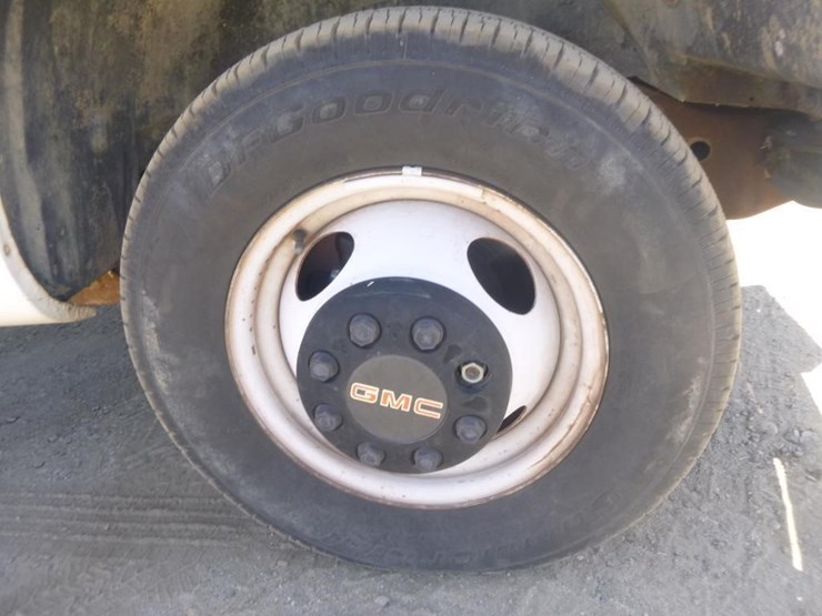 1996-gmc-3500-image-21